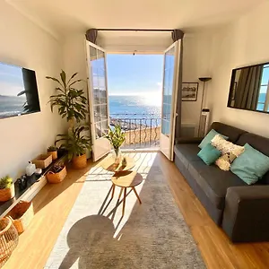  Apartment Amazing Renovated Flat Sea Front Old Town France